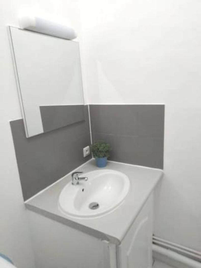 Studio Proche Centre Ville Ле-Ман Номер фото